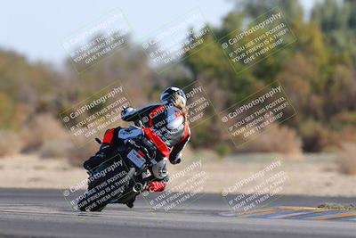 media/Dec-18-2022-SoCal Trackdays (Sun) [[8099a50955]]/Turn 7 Backside (1125am)/